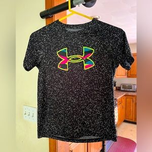 Under Armour boys black/white speckled tee with green/blue/pink/black camo logo